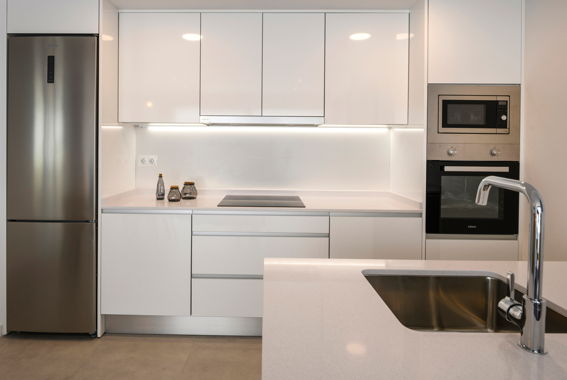 SeaGardens_kitchen02-Costa Blanca