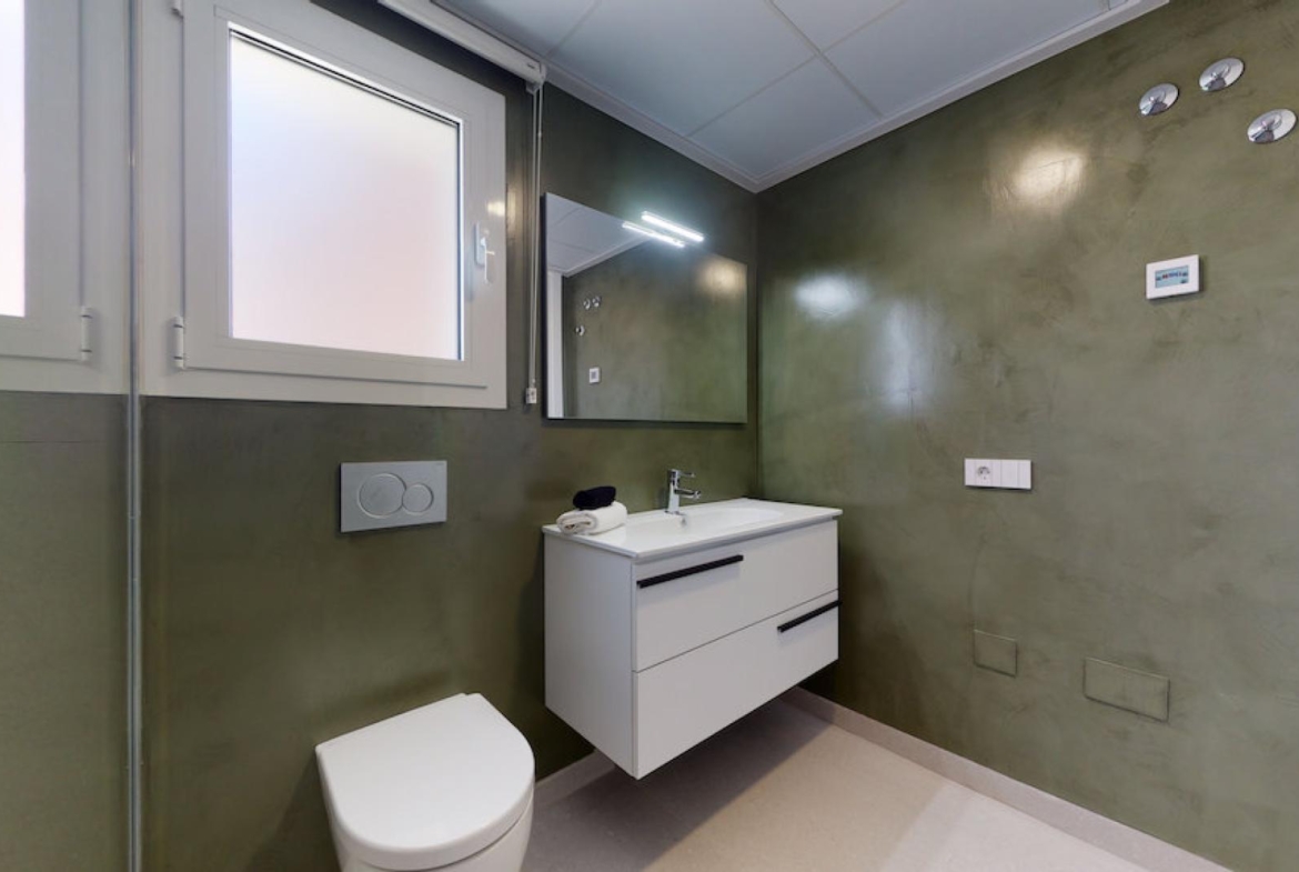 Alicante-Panoramic-bathroom-01-villa-costa blanca-mutxamel