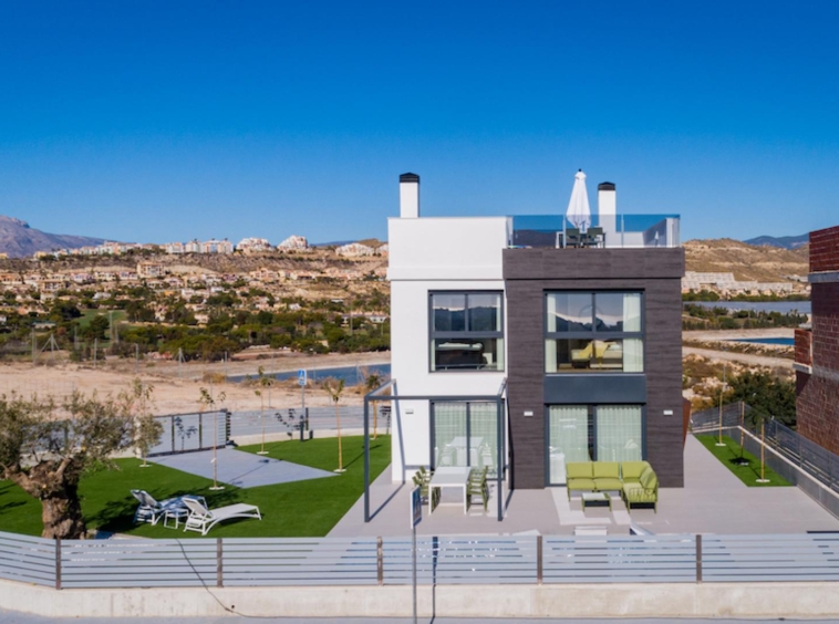 Alicante-Panoramic-villa-03-mutxamel-pool-garden