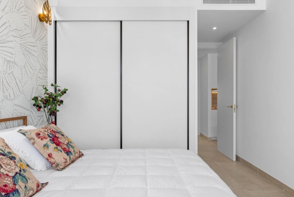 Moma-II-bedroom-04-three bedrooms-benijofar-Built in wardrobes