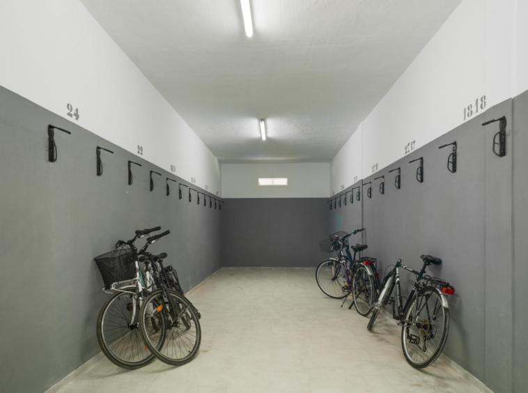 Playamar-XI-storage-bikes-Costa Blanca