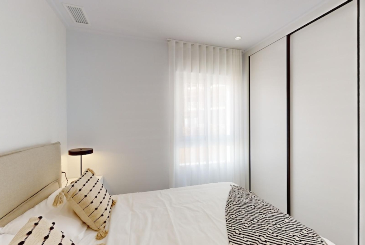 Vista-Azul-XXXVII-bedroom-02-guardamar-apartment-built in wardrobes