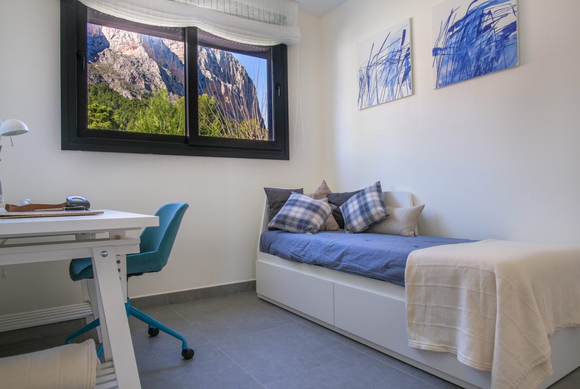 Polop-Hills-Bedroom-02-Costa Blanca