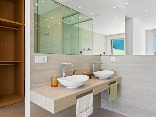 Villa-Creta-Bathroom-Costa Blanca