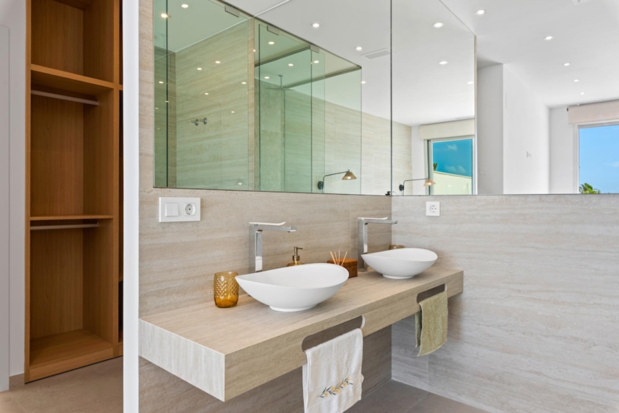 Villa-Creta-Bathroom-Costa Blanca