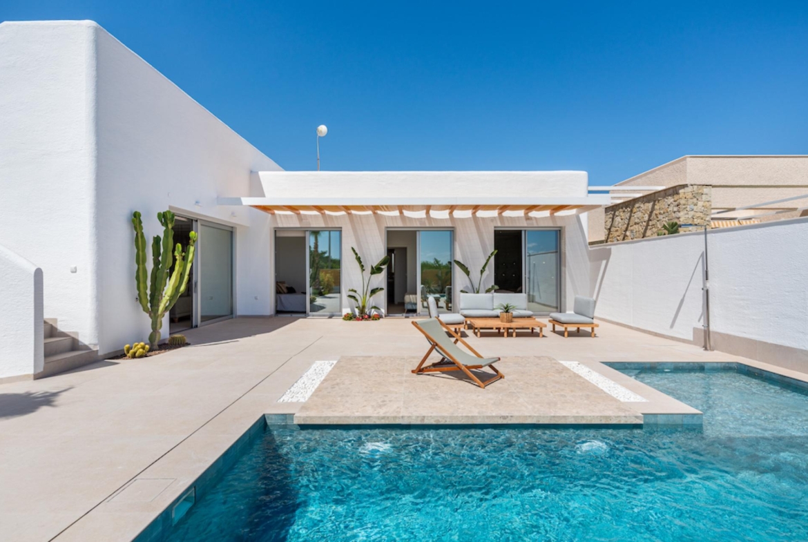 Villa-Creta-Pool-Costa Blanca