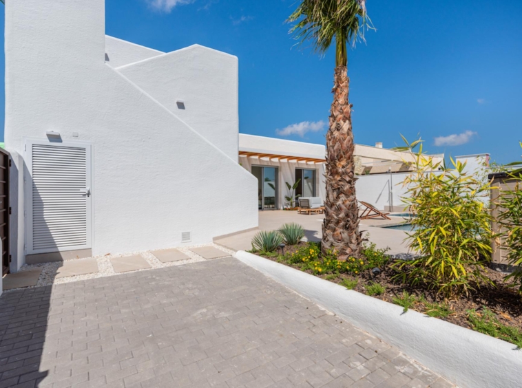 Villa-Creta-Side View-Costa Blanca