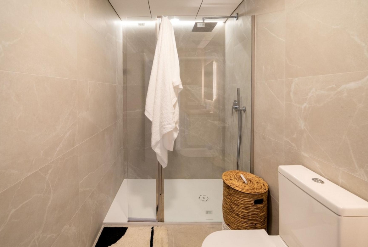 Iconic-Bathroom-Costa Blanca