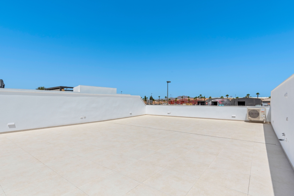 Villa Alejandra XII (Square)