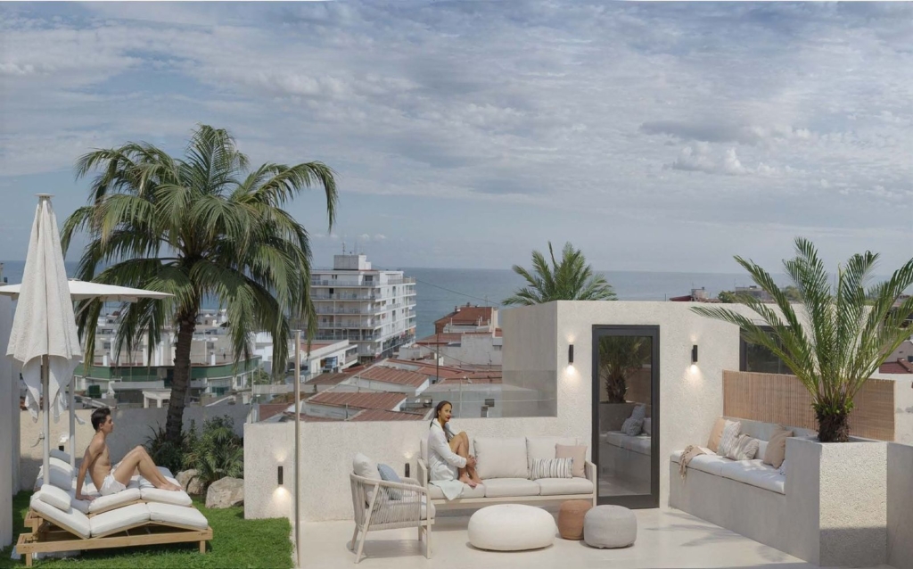 Antonella Beach