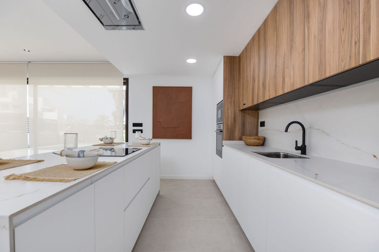 Velapi Golf Villa - Kitchen02