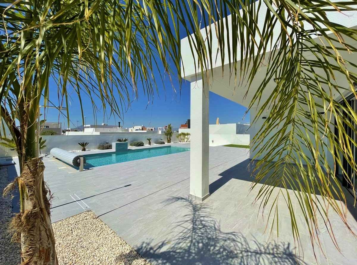 Rojales Villas - Garden02