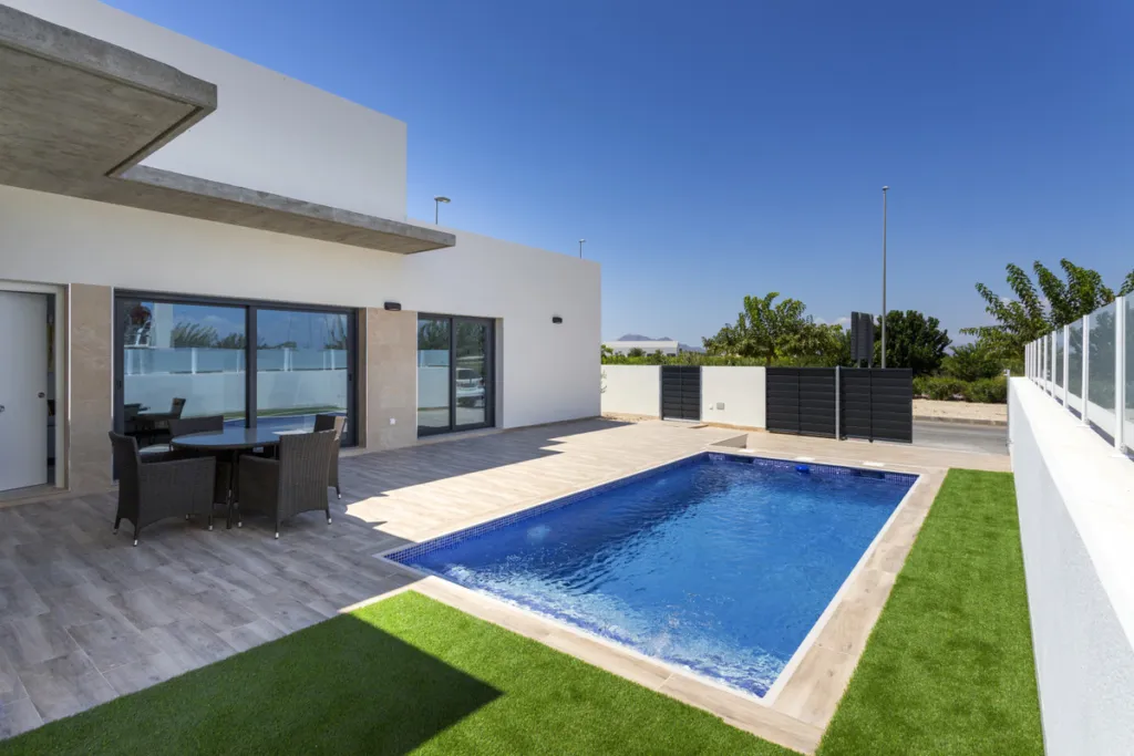 Nueva Daya Villa
