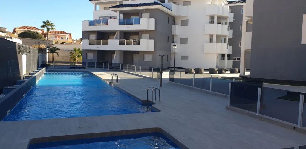 SUNGOLFBEACH
