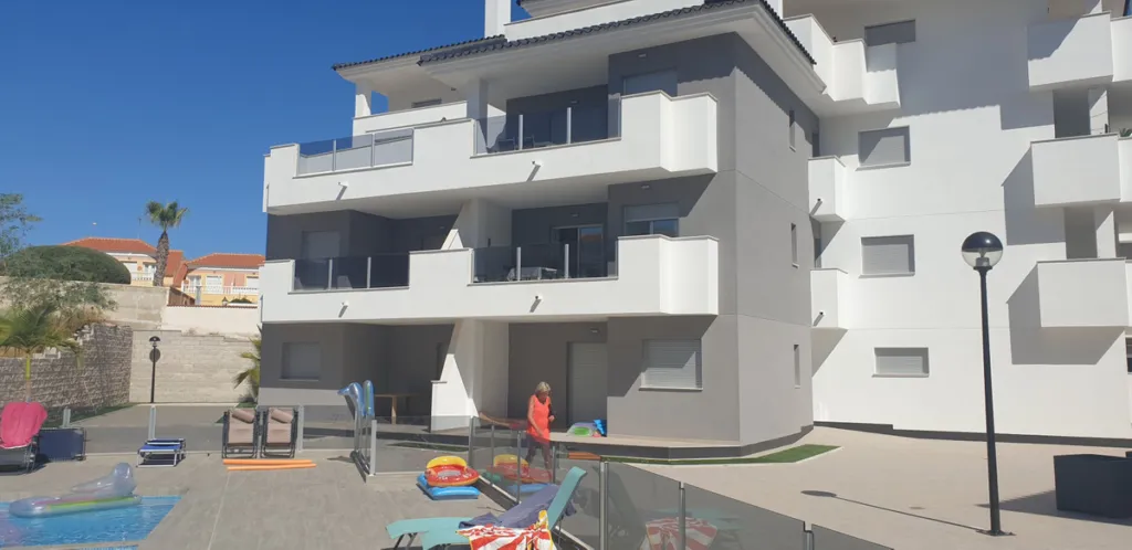 SUNGOLFBEACH