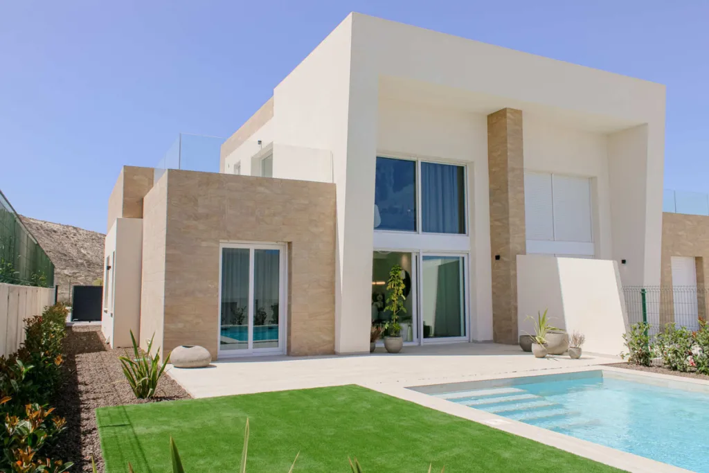 MAR EGEO II – Semi-detached LEROS