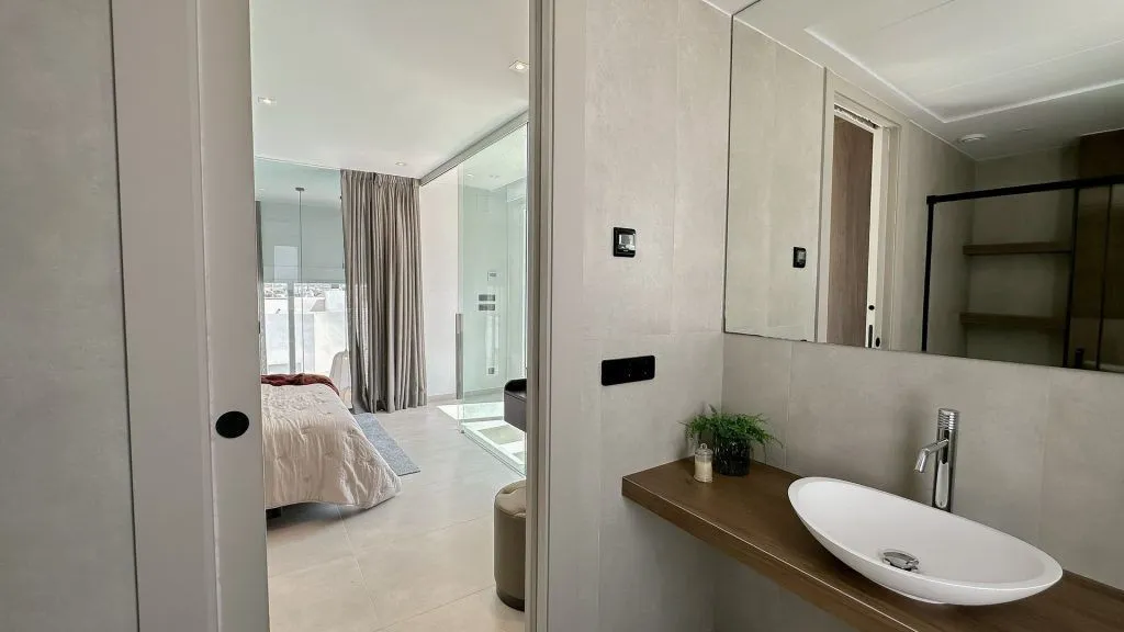 MAR EGEO II – Semi-detached LEROS